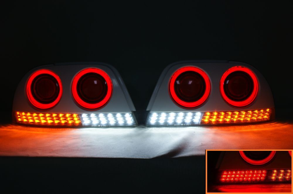 R33スカイライン純正加工LEDテールランプQJ-C301mcです。リング点灯タイプ
