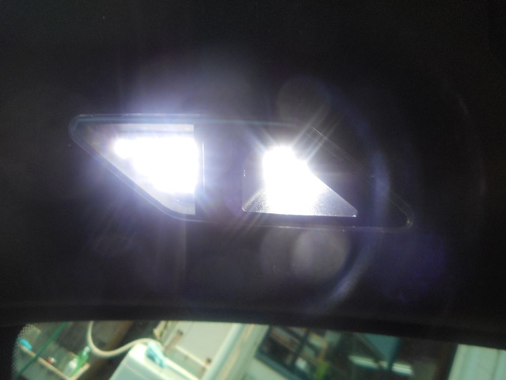 BMWE46M3のワンオフLEDルームランプ